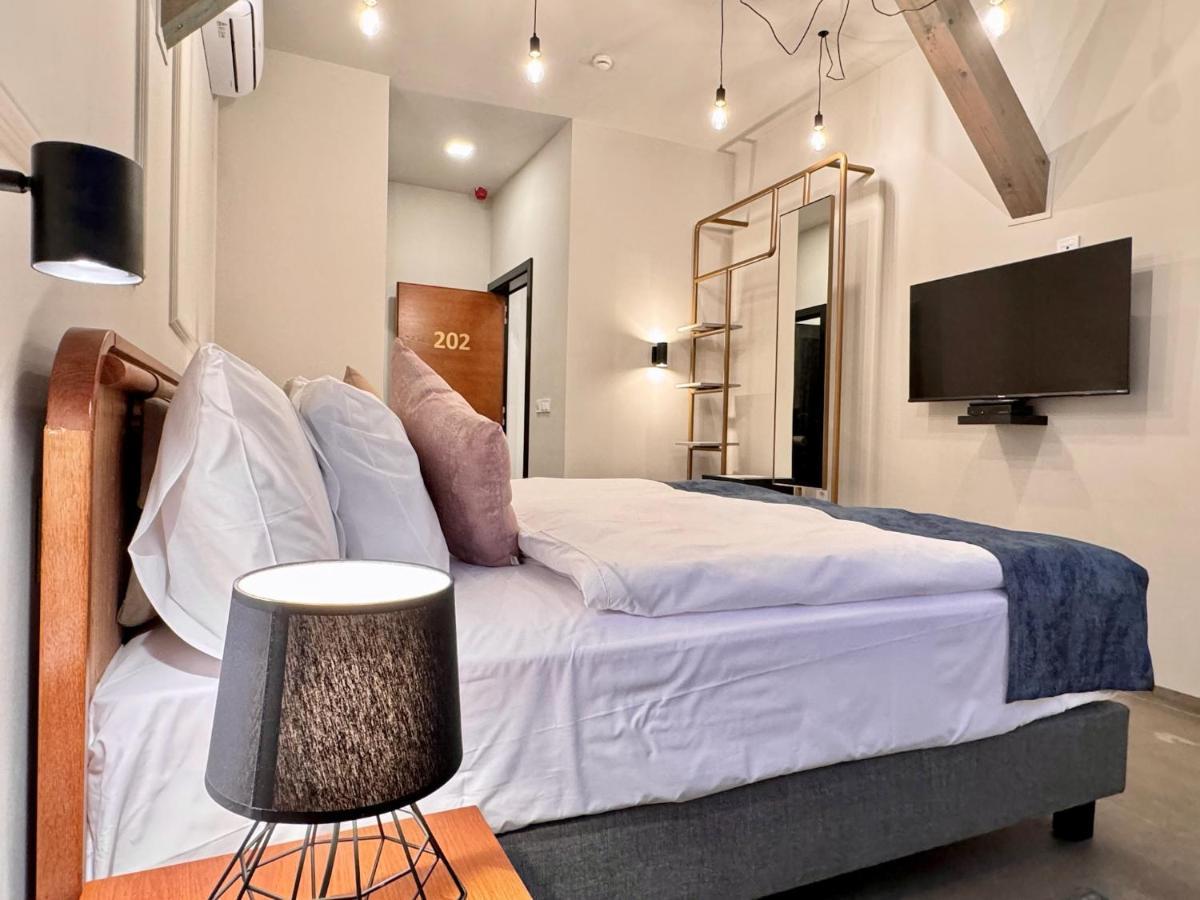 Bazaar Boutique Residence Budapest Esterno foto