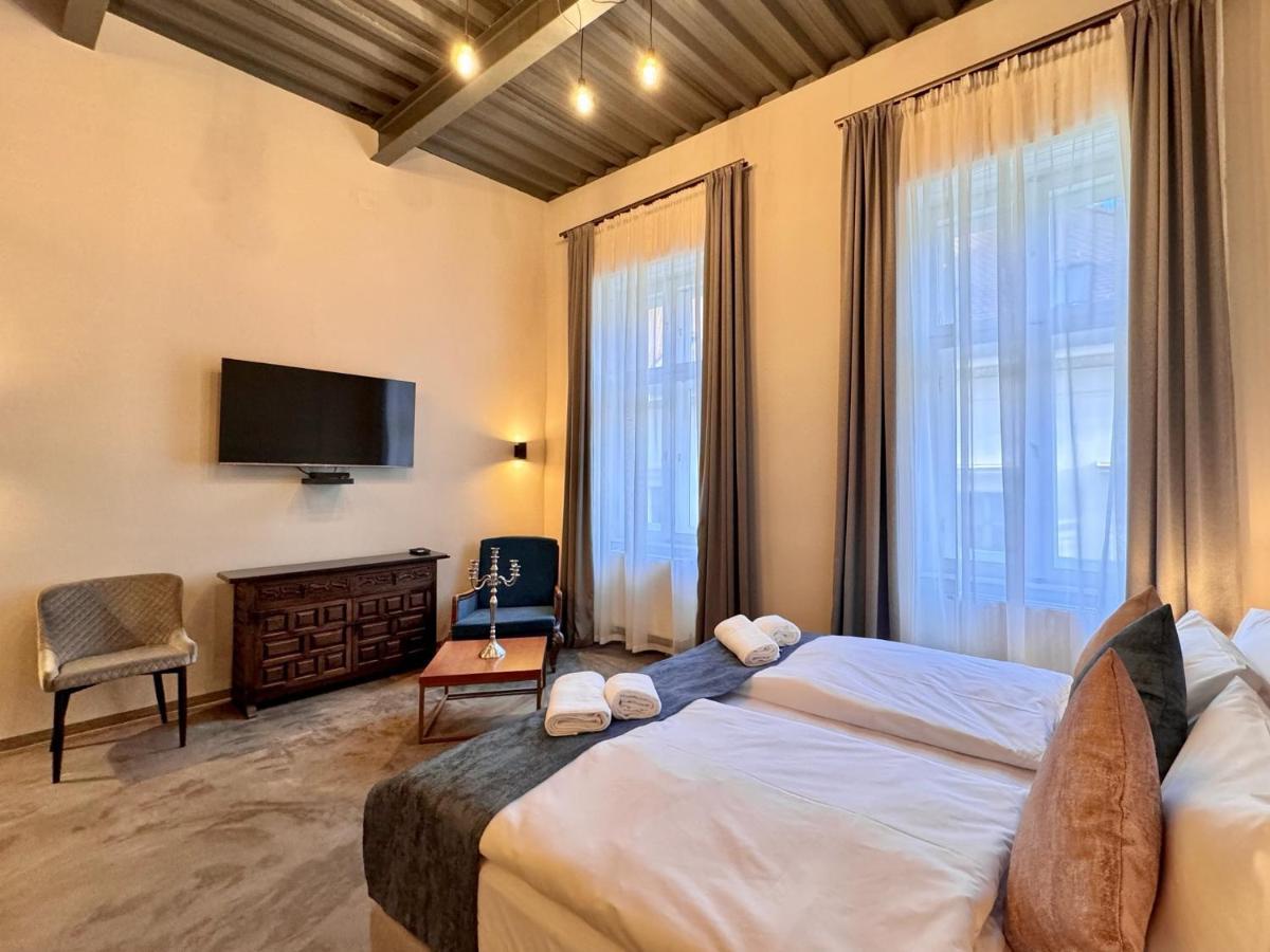 Bazaar Boutique Residence Budapest Esterno foto